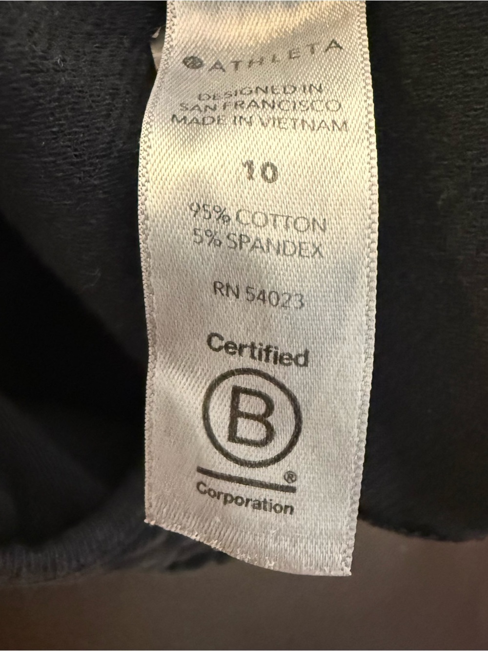Athleta Black Bermuda Shorts Drawstring Waist Pockets Size 10 - Picture 3 of 6